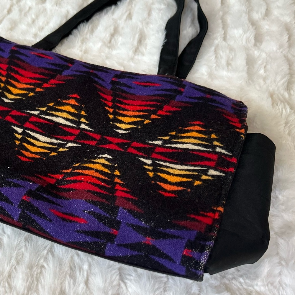 Pendleton Black and Multicolor Geometric Tote - Picture 3 of 7